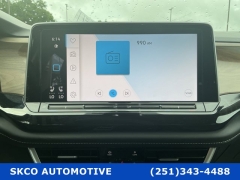 Used 2025  Volkswagen Atlas 2&period;0T SE w&sol;Technology FWD at SKCO Automotive near Mobile&comma; AL