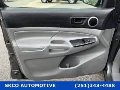 Used 2015  Toyota Tacoma 2WD Access Cab Auto at SKCO Automotive near Mobile&comma; AL