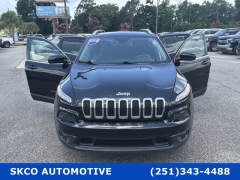 Used 2018  Jeep Cherokee 4d SUV 4WD Latitude Plus I4 at SKCO Automotive near Mobile&comma; AL