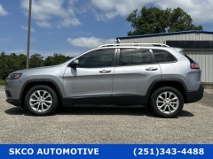 Used 2021 Jeep Cherokee Latitude FWD at SKCO Automotive near Mobile, AL