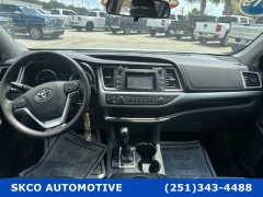 Used 2019 Toyota Highlander 4d SUV FWD LE (V6) at SKCO Automotive near Mobile, AL