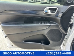 Used 2020 Jeep Grand Cherokee 4d SUV 2WD Laredo Altitude at SKCO Automotive near Mobile, AL