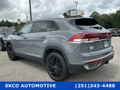 Used 2025  Volkswagen Atlas Cross Sport 2&period;0T SE w&sol;Technology 4MOTION at SKCO Automotive near Mobile&comma; AL