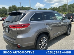 Used 2019  Toyota Highlander 4d SUV FWD XLE at SKCO Automotive near Mobile&comma; AL
