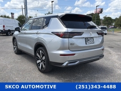 Used 2025  Mitsubishi Outlander SE S-AWC at SKCO Automotive near Mobile&comma; AL