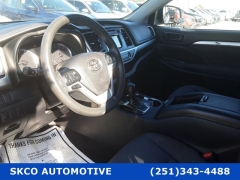 Used 2019  Toyota Highlander 4d SUV FWD LE &lpar;V6&rpar; at SKCO Automotive near Mobile&comma; AL