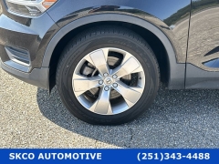 Used 2020 Volvo XC40 4d SUV AWD T5 Momentum at SKCO Automotive near Mobile, AL