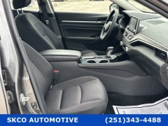 Used 2023  Nissan Altima 2.5 SV Sedan at SKCO Automotive near Mobile, AL