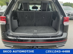 Used 2025  Volkswagen Atlas 2&period;0T SE w&sol;Technology FWD at SKCO Automotive near Mobile&comma; AL