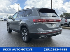 Used 2025  Volkswagen Atlas 2&period;0T SE w&sol;Technology 4MOTION at SKCO Automotive near Mobile&comma; AL