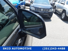 Used 2020  Volvo XC40 4d SUV AWD T5 Momentum at SKCO Automotive near Mobile&comma; AL