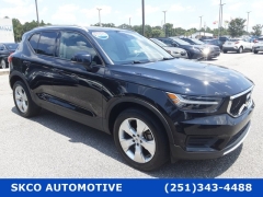 Used 2020  Volvo XC40 4d SUV AWD T5 Momentum at SKCO Automotive near Mobile&comma; AL