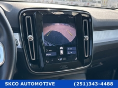 Used 2020 Volvo XC40 4d SUV AWD T5 Momentum at SKCO Automotive near Mobile, AL