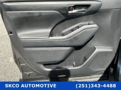 Used 2021  Toyota Highlander XLE FWD at SKCO Automotive near Mobile&comma; AL