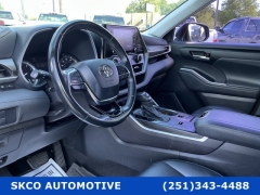 Used 2021  Toyota Highlander XLE FWD at SKCO Automotive near Mobile&comma; AL