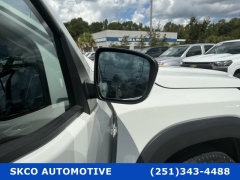 Used 2024  Nissan Frontier Crew Cab 4x4 SV at SKCO Automotive near Mobile&comma; AL