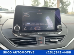 Used 2019  Nissan Altima 4d Sedan FWD 2&period;5L SR at SKCO Automotive near Mobile&comma; AL