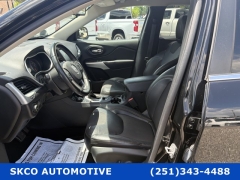 Used 2018  Jeep Cherokee 4d SUV 4WD Latitude Plus I4 at SKCO Automotive near Mobile&comma; AL