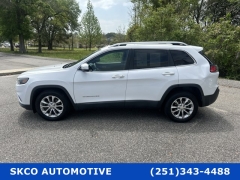 Used 2019 Jeep Cherokee 4d SUV FWD Latitude 2.4L at SKCO Automotive near Mobile, AL
