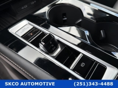 Used 2025  Volkswagen Atlas 2&period;0T SE w&sol;Technology 4MOTION at SKCO Automotive near Mobile&comma; AL