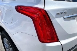 Used 2018  Cadillac XT5 4d SUV FWD Luxury at Pre-Owned Plus near San Antonio&comma; TX