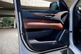 Used 2019  Cadillac Escalade ESV 4d SUV RWD Luxury at Pre-Owned Plus near San Antonio&comma; TX