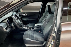 Used 2023  Mitsubishi Outlander SE FWD at Pre-Owned Plus near San Antonio&comma; TX