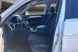 Used 2018  Volkswagen Atlas 3&period;6L V6 Launch Edition FWD at Pre-Owned Plus near San Antonio&comma; TX