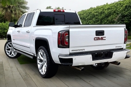 Used 2017  GMC Sierra 1500 4WD Crew Cab Denali at Pre-Owned Plus near San Antonio&comma; TX