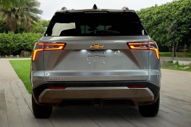 Used 2025  Chevrolet Equinox FWD 4dr LT w&sol;1LT at Pre-Owned Plus near San Antonio&comma; TX