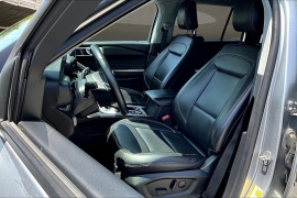 Used 2022 Ford Explorer XLT 4WD at Pre-Owned Plus near San Antonio, TX