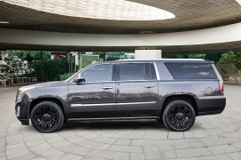 Used 2018  Cadillac Escalade ESV 4d SUV 4WD Platinum at Pre-Owned Plus near San Antonio, TX