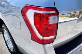 Used 2020  Ford Expedition 4d SUV 2WD XLT at Pre-Owned Plus near San Antonio&comma; TX