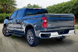 Used 2020  Chevrolet Silverado 1500 2WD Crew Cab LT Texas Edition at Pre-Owned Plus near San Antonio&comma; TX