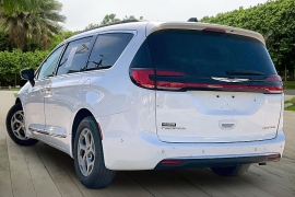 Used 2023  Chrysler Pacifica Limited FWD at Pre-Owned Plus near San Antonio&comma; TX