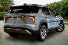 Used 2025  Chevrolet Equinox FWD 4dr LT w&sol;1LT at Pre-Owned Plus near San Antonio&comma; TX