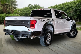 Used 2018  Ford F-150 4WD SuperCrew Raptor at Pre-Owned Plus near San Antonio&comma; TX