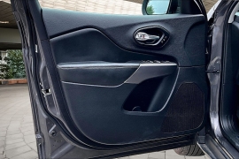 Used 2019  Jeep Cherokee 4d SUV 4WD Limited 3&period;2L at Pre-Owned Plus near San Antonio&comma; TX