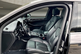 Used 2018  Porsche Macan 4d SUV AWD at Pre-Owned Plus near San Antonio&comma; TX