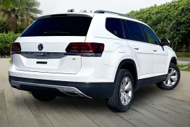 Used 2018  Volkswagen Atlas 3&period;6L V6 Launch Edition FWD at Pre-Owned Plus near San Antonio&comma; TX