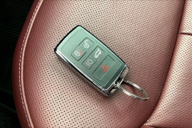 Used 2023  Land Rover Range Rover P530 SE SWB at Pre-Owned Plus near San Antonio&comma; TX