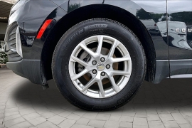 Used 2022  Chevrolet Equinox FWD 4dr LT w&sol;1LT at Pre-Owned Plus near San Antonio&comma; TX
