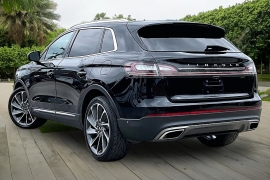 Used 2021  Lincoln Nautilus Reserve FWD at Pre-Owned Plus near San Antonio&comma; TX