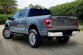 Used 2022  Ford F-150 4WD LARIAT SuperCrew 5&period;5' Box at Pre-Owned Plus near San Antonio&comma; TX