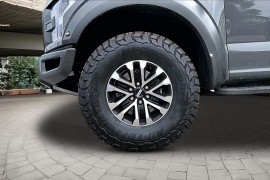 Used 2020  Ford F-150 4WD SuperCrew Raptor at Pre-Owned Plus near San Antonio&comma; TX