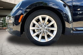 Used 2017  Volkswagen Beetle 2d Coupe 1&period;8T SE at Pre-Owned Plus near San Antonio&comma; TX