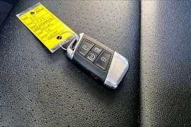 Used 2021  Volkswagen Atlas 2021&period;5 3&period;6L V6 SE w&sol;Technology FWD at Pre-Owned Plus near San Antonio&comma; TX