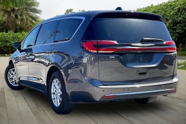 Used 2023  Chrysler Pacifica Touring L FWD at Pre-Owned Plus near San Antonio&comma; TX