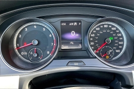 Used 2021  Volkswagen Atlas 2021&period;5 3&period;6L V6 SE w&sol;Technology FWD at Pre-Owned Plus near San Antonio&comma; TX