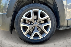 Used 2017 Jeep Renegade 4d SUV FWD Latitude at Pre-Owned Plus near San Antonio, TX